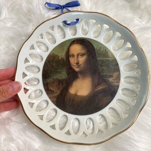 Collectible Mona Lisa plate